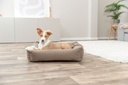 Cama Caliente marrón con perro